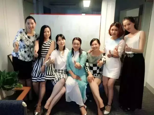 修齊禮儀淑女禮儀課堂第一期“魅力形象打造”華麗結(jié)束啦！